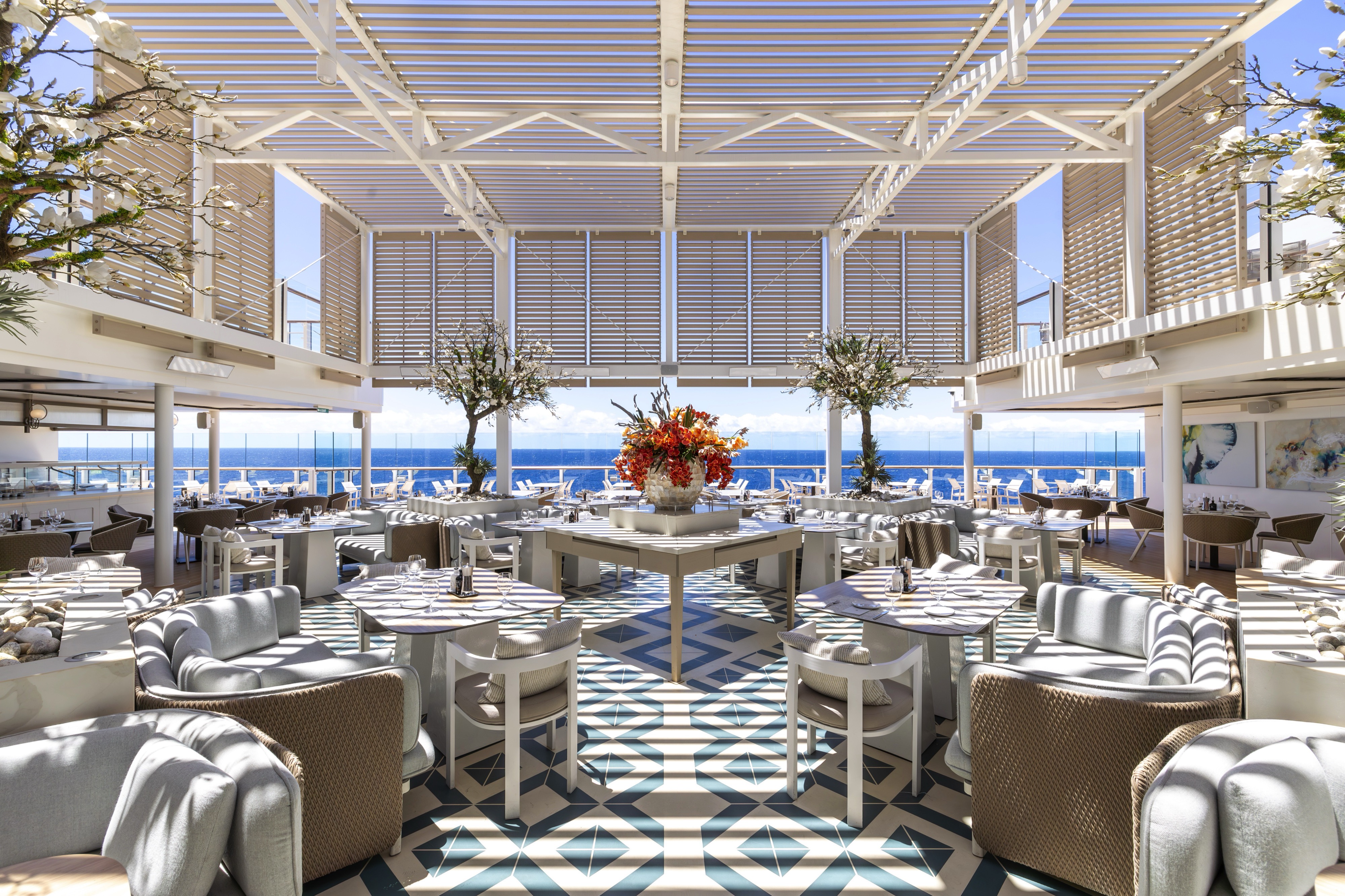 Silversea SN RA The Marquee The Grill Spaccanopli ©Silversea Cruises Ltd. 1.jpg
